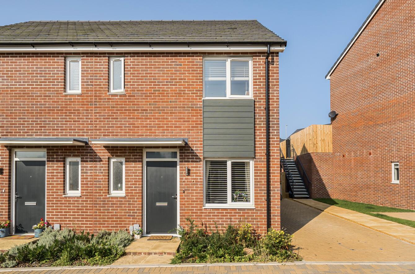 Ffordd Picton Tuberville, Sketty, Swansea, SA2 7RG